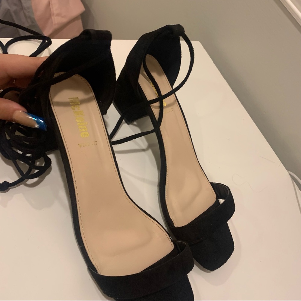 Heels - Picture 6 of 6